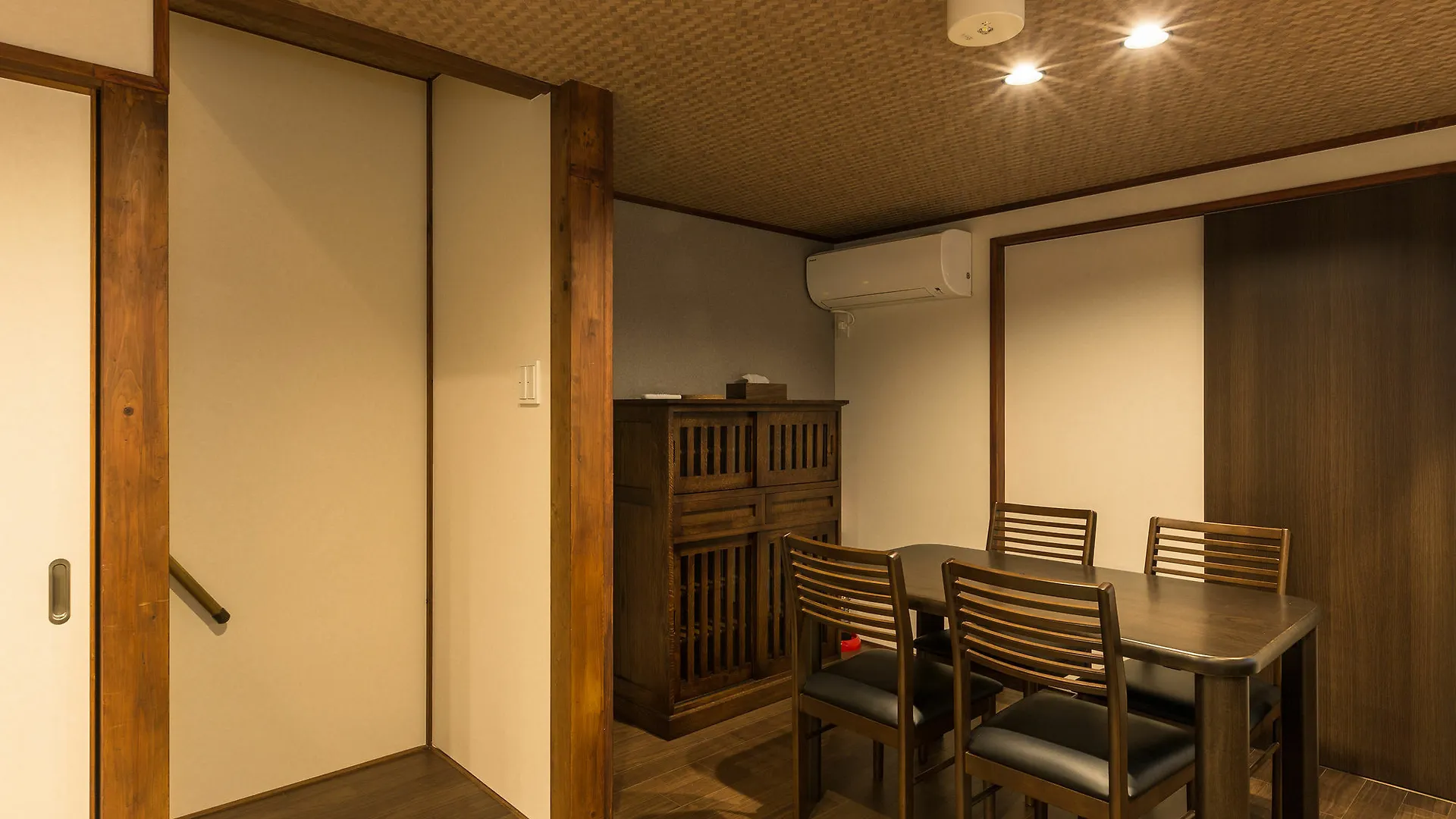 Shiki Homes Nene Kyoto 0*,  Japan